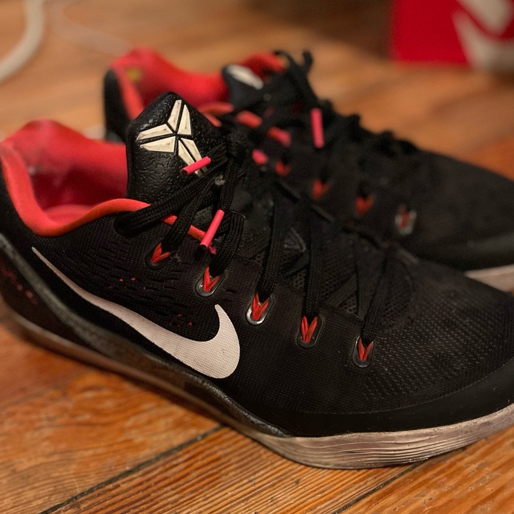 Kobe 9 EM Low